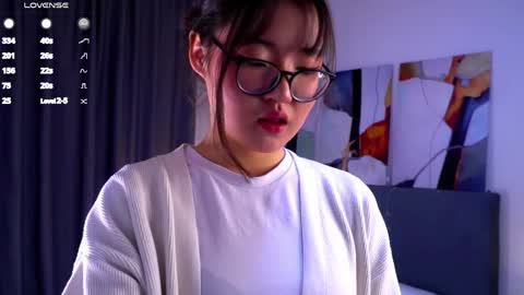 Naomi online show from April 28, 11:04 am