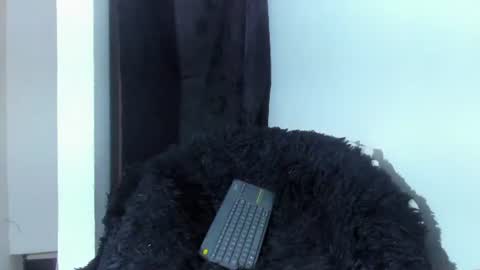 Snapshot of shooter_boy_ chatting on July 10, 3:11 am Shooter online show from July 10, 3:11 am