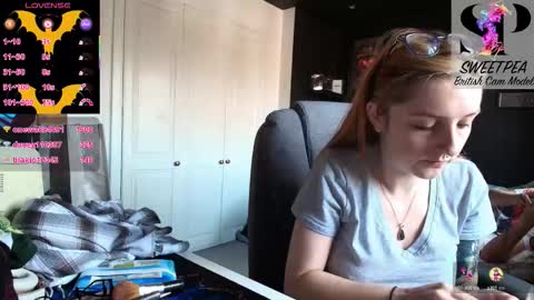 Snapshot of short_sweetpea chatting on September 27, 12:43 pm short sweetpea online show from September 27, 12:43 pm