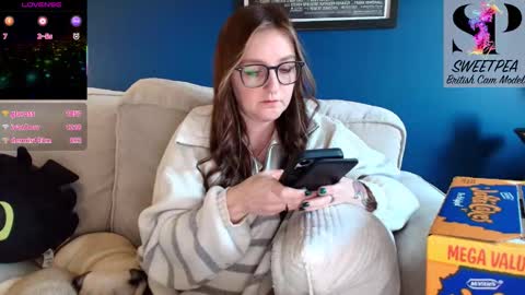 Snapshot of short_sweetpea chatting on November 21, 3:11 pm short sweetpea online show from November 21, 3:11 pm