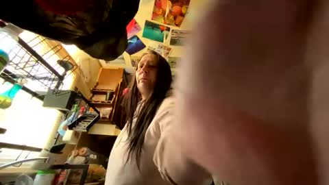 Snapshot of shorty920505 chatting on May 23, 2:28 am shorty920505 online show from May 23, 2:28 am