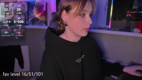 Snapshot of shorty_di chatting on October 8, 5:32 pm Diana online show from October 8, 5:32 pm