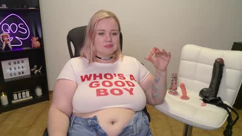 Mimi   online show from May 30, 1:08 pm