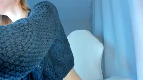 jennywoody online show from February 3, 3:37 am