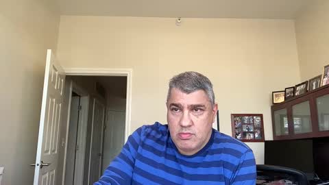 Snapshot of showmet chatting on February 25, 8:41 pm Chicago Guy online show from February 25, 8:41 pm