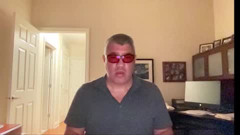 Snapshot of showmet chatting on September 26, 4:05 am Chicago Guy online show from September 26, 4:05 am