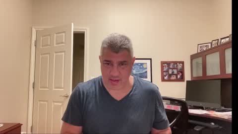 Snapshot of showmet chatting on September 27, 12:15 am Chicago Guy online show from September 27, 12:15 am