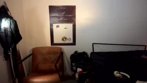shreddylong online show from May 2, 2:27 am