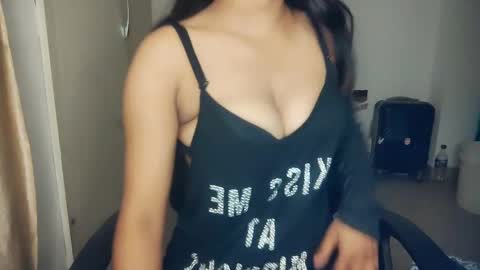 Snapshot of shreya_0 chatting on October 5, 2:26 pm shreya_0 online show from October 5, 2:26 pm
