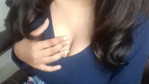 shreya_0 online show from December 21, 11:45 pm