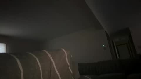 Snapshot of shubby420 chatting on December 15, 12:53 pm YeahBoi420 online show from December 15, 12:53 pm