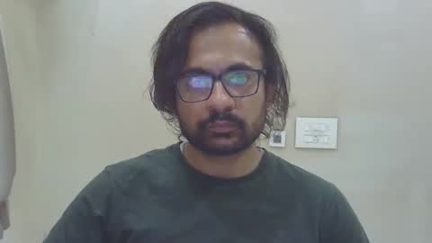 shubhamkhandelwal123 online show from May 10, 7:46 am
