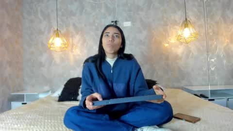 Snapshot of shumy_angels chatting on October 14, 4:46 am ZUMY ANGELS online show from October 14, 4:46 am