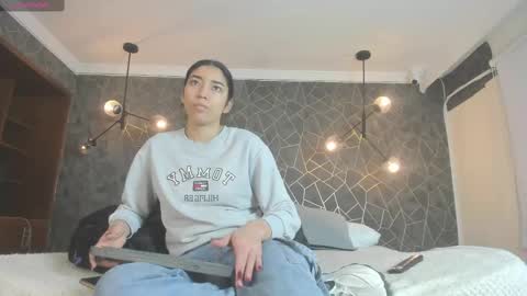 Snapshot of shumy_angels chatting on October 26, 4:40 am ZUMY ANGELS online show from October 26, 4:40 am