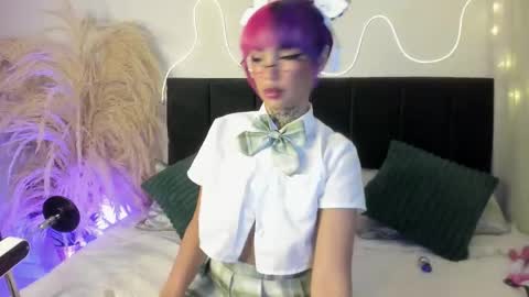 Snapshot of shurtty_legraan chatting on November 23, 6:57 am Shurtty online show from November 23, 6:57 am