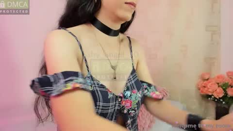 Snapshot of shy_angel_30 chatting on September 18, 6:21 pm Angel online show from September 18, 6:21 pm