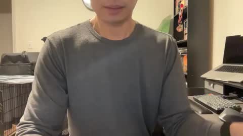 Snapshot of shy_asian_guy01 chatting on February 8, 7:15 am Chris online show from February 8, 7:15 am