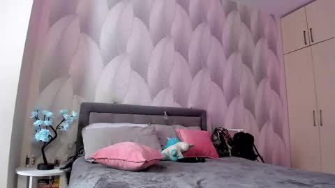 Mika online show from February 10, 5:14 am