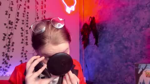 shy_elina01 online show from October 28, 10:41 am