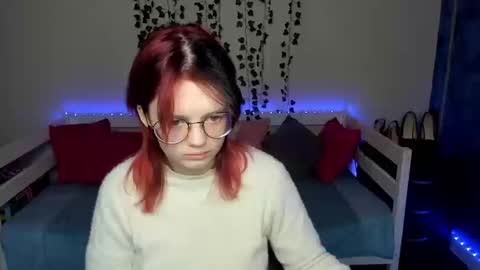 shy_elina01 online show from November 21, 10:36 am