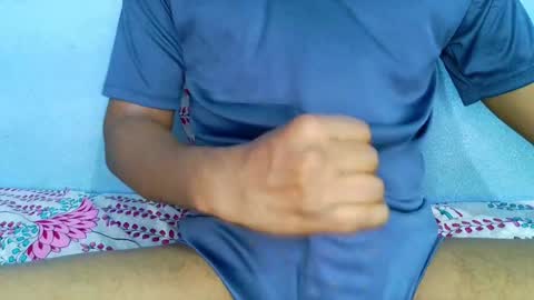 shyeyes online show from December 19, 2:24 pm