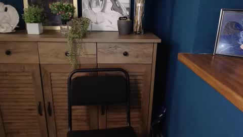 shy_lil online show from September 15, 6:24 am