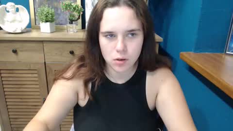 shy_lil online show from September 20, 6:36 am