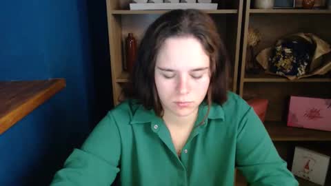 shy_lil online show from October 3, 5:59 am