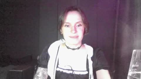 shy_miracle online show from April 1, 11:11 am