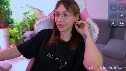 Snapshot of shy_or_horny chatting on April 1, 5:19 am HI i am Marcy online show from April 1, 5:19 am