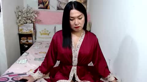 Snapshot of shy_pinay chatting on April 14, 3:29 pm shy_pinay online show from April 14, 3:29 pm