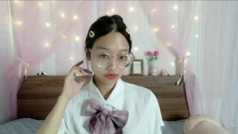 shy_pink_doll online show from July 29, 3:54 pm