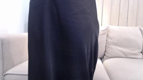 Snapshot of shy_schoolgirl_ chatting on January 23, 3:54 pm shy_schoolgirl_ online show from January 23, 3:54 pm