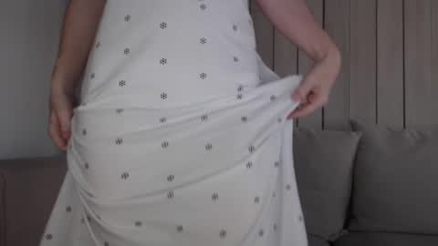 Snapshot of shy_schoolgirl_ chatting on February 25, 3:38 pm shy_schoolgirl_ online show from February 25, 3:38 pm