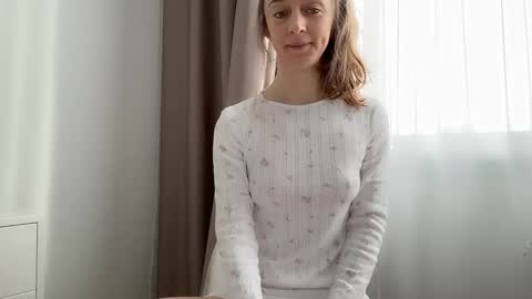 shy_schoolgirl_ online show from February 18, 8:10 am