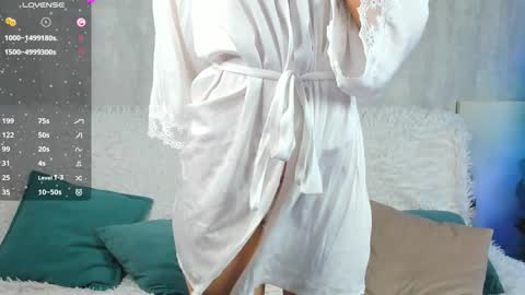 Snapshot of shy_starlight chatting on January 6, 2:58 pm Melanie online show from January 6, 2:58 pm