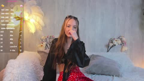 Snapshot of shy_starlight chatting on February 1, 2:13 pm Melanie online show from February 1, 2:13 pm