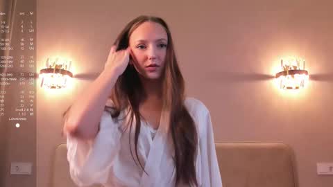 Snapshot of shy_starlight chatting on October 12, 8:35 am Melanie online show from October 12, 8:35 am