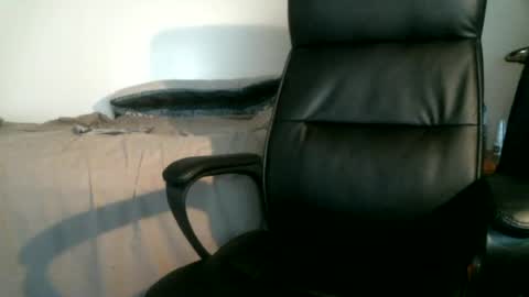 Snapshot of shyboyhugecum2020 chatting on June 21, 9:50 pm shyboyhugecum2020 online show from June 21, 9:50 pm