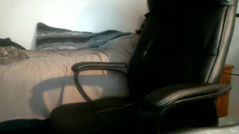 Snapshot of shyboyhugecum2020 chatting on June 26, 3:22 am shyboyhugecum2020 online show from June 26, 3:22 am