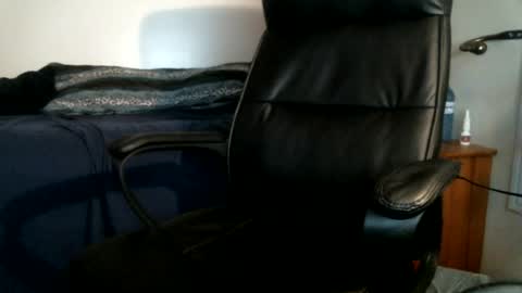 Snapshot of shyboyhugecum2020 chatting on July 14, 1:41 am shyboyhugecum2020 online show from July 14, 1:41 am