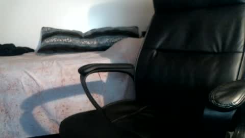 Snapshot of shyboyhugecum2020 chatting on July 21, 1:30 am shyboyhugecum2020 online show from July 21, 1:30 am