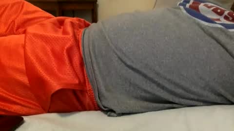 Snapshot of shybutwilling2_4u chatting on April 13, 7:41 pm shybutwilling2_4u online show from April 13, 7:41 pm