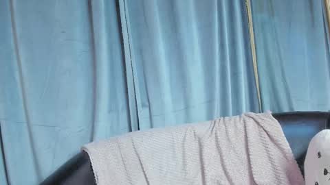 Snapshot of shydreamss chatting on December 14, 11:26 am Anny online show from December 14, 11:26 am