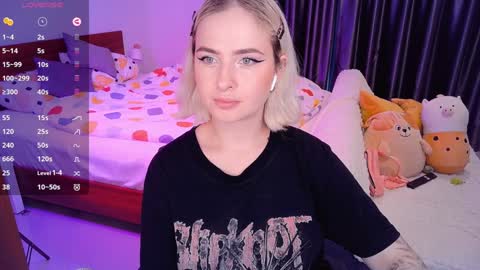 Effie online show from December 12, 8:36 am