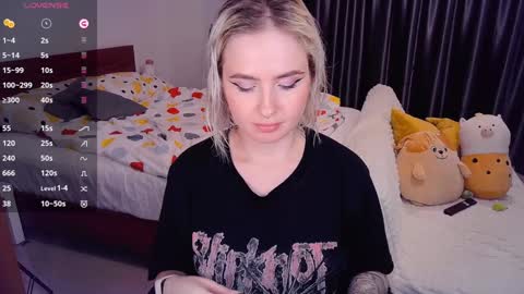 Effie online show from December 12, 3:05 pm