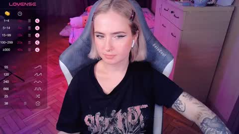 Effie online show from January 8, 1:53 am