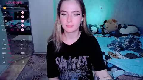 Effie online show from October 29, 8:10 pm