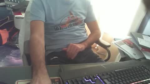 Snapshot of shyfrenchcock chatting on October 11, 1:31 pm shyfrenchcock online show from October 11, 1:31 pm