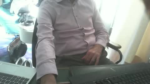 shyfrenchcock online show from November 10, 10:58 am